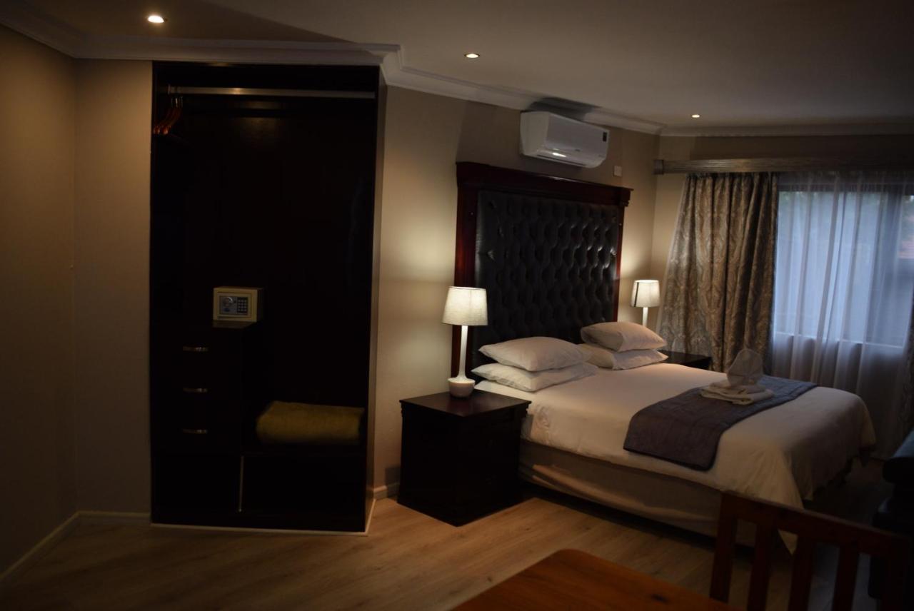 קמפטון פארק African Moon Corporate House מראה חיצוני תמונה