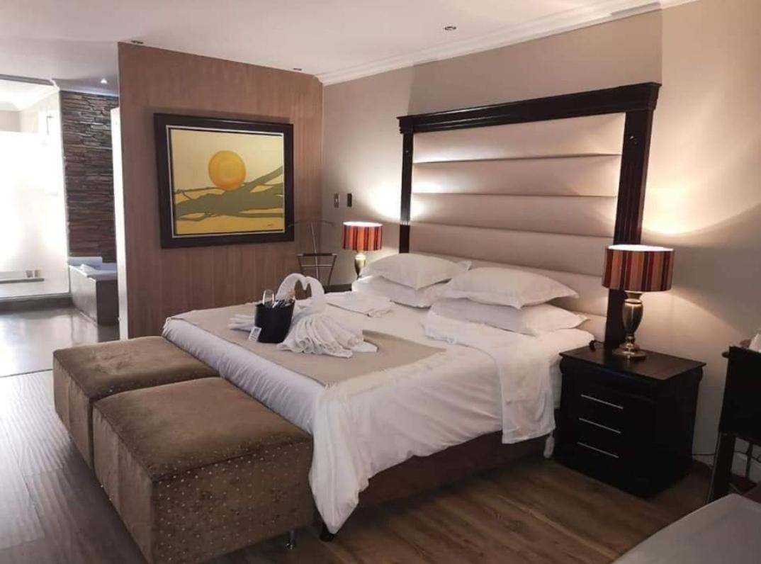 קמפטון פארק African Moon Corporate House מראה חיצוני תמונה