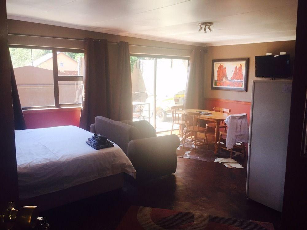 קמפטון פארק African Moon Corporate House מראה חיצוני תמונה